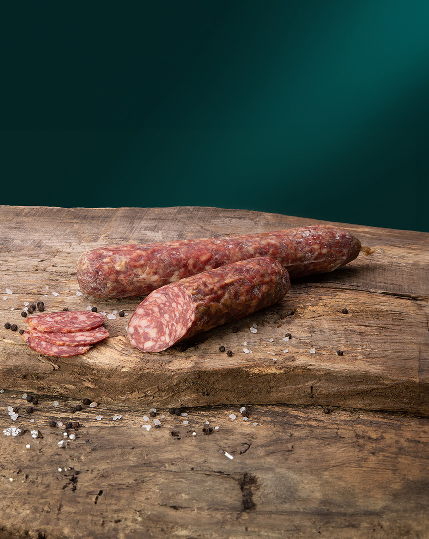 2-2-salame-stagionato-prodotto-carni-mangalica-solobrado-italia
